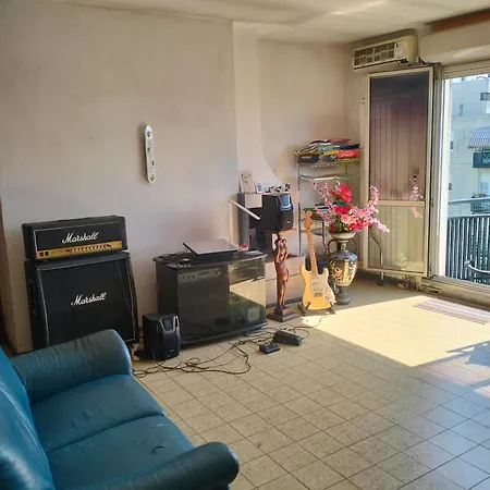 Artisti Musicisti Viaggiatori Vacanze *