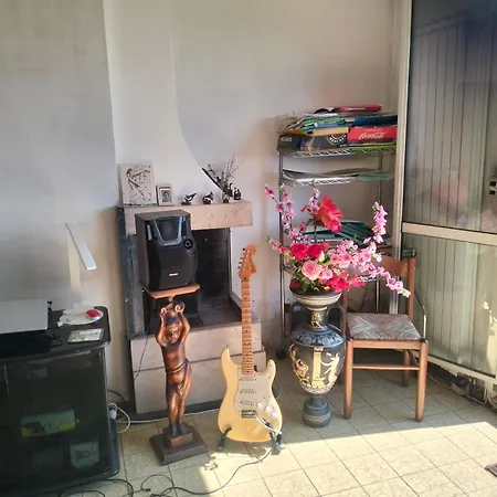 Artisti Musicisti Viaggiatori Vacanze Alloggio in famiglia *